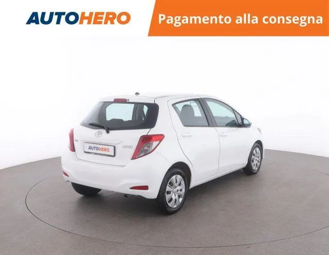 TOYOTA Yaris 1.4 D-4D 5p. Image 5