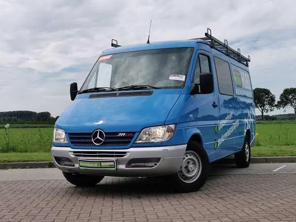 Mercedes-Benz Sprinter 311 CDI Image 1